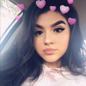 Meet your Posher, Mayra